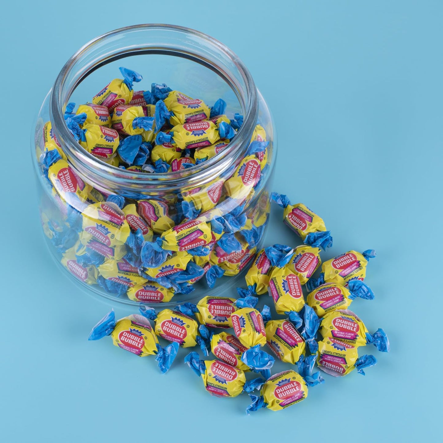 Double Bubble Gum in Original Pink Flavour 2LB - Chewy Bubble for Snacking and Sharing - Ideal Individually Wrapped Gum for Candy Bowls, Dessert Tables, Parties, Easter and more